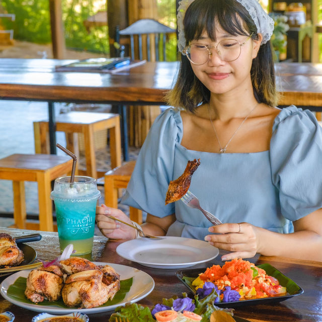 “ภาชีคาเฟ่” คาเฟ่สไตล์บาหลี อำเภอภาชี อยุธยา 