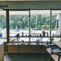 THIS CAFÉ IS RELATIVELY NEW IN SUNTER