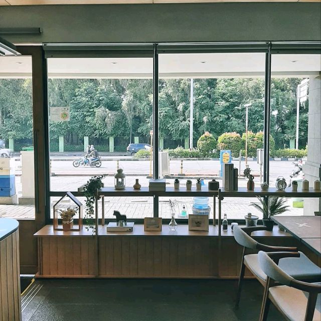 THIS CAFÉ IS RELATIVELY NEW IN SUNTER
