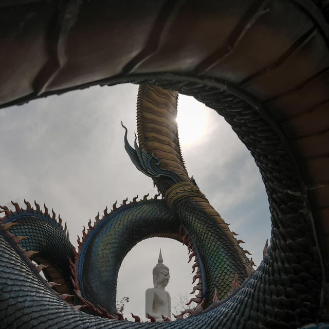 วัดรอยพระบาทภูวโนรมย์ มุกดาหาร