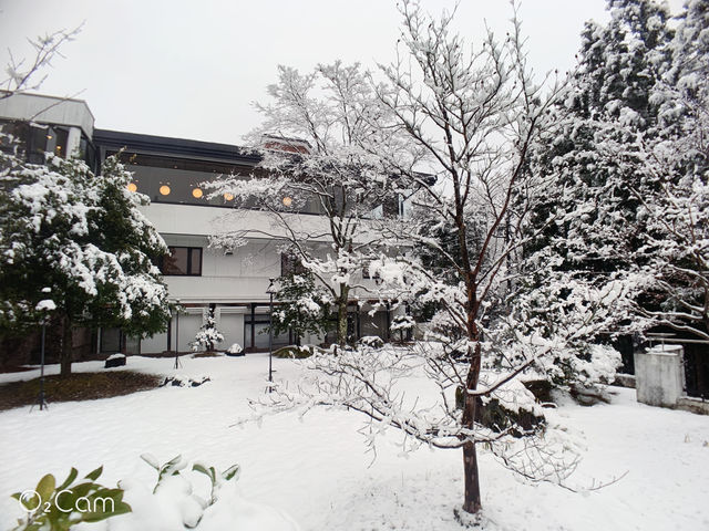 日本🇯🇵岐阜高山市 - 穗高莊山之飯店 跟著我ㄧ起去泡湯吧！
