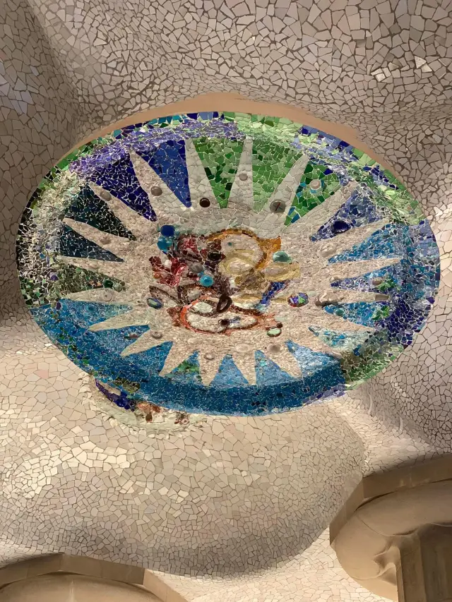 🇪🇸The Hopostyle in Park Guell🇪🇸💙