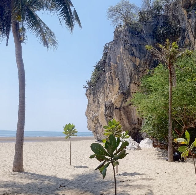 จุดชมวิวเขากะโหลก ปราณบุรี: วิวทะเลสุดปัง!