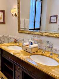 One of the beautiful hotel 🏨 