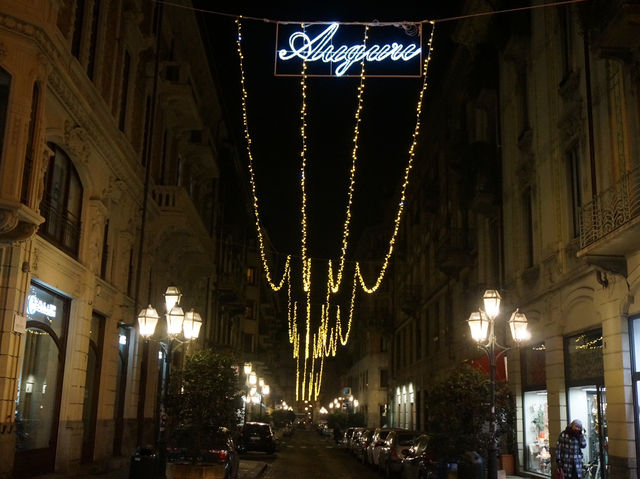 【イタリア・トリノ】きらめくクリスマスイルミネーション