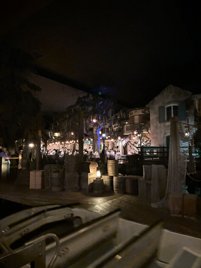 รีวิวเครื่องเล่น Pirates of the Caribbean