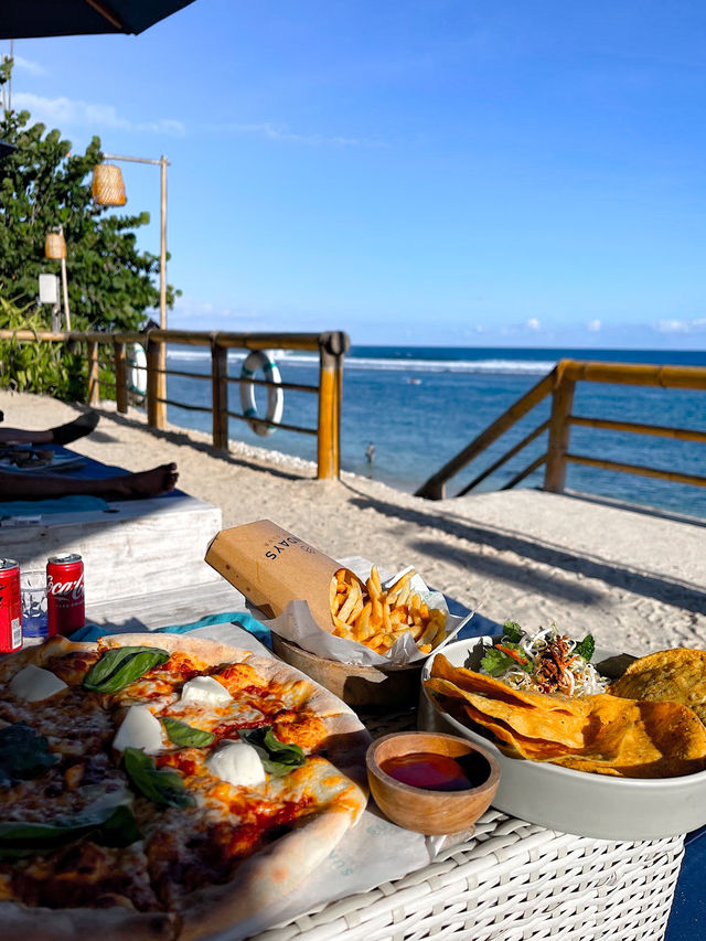 A Perfect Day at Sundays Beach Club