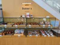 The nice cafe beside Mancheonha Skywalk, Baker's Ilooha