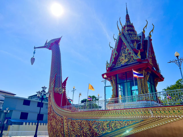 วัดชลอ โบสถ์เรือสุพรรณหงษ์ วัดสวยนนทบุรี