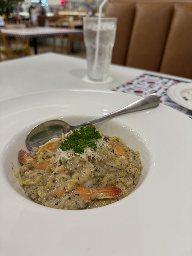IT’s EZY by chef thanom ร้านอาหารอิตาเลียน 