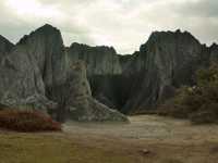 Flaring Rock Forest [Moshi Park in Autumn]