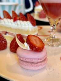 Limited to 15 servings a day! Strawberry assortment🍓