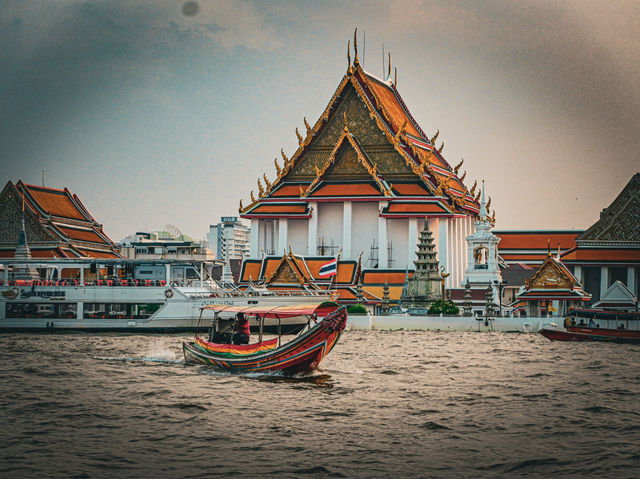 The Grand Palace in Bangkok: A Golden Hour Spectacle