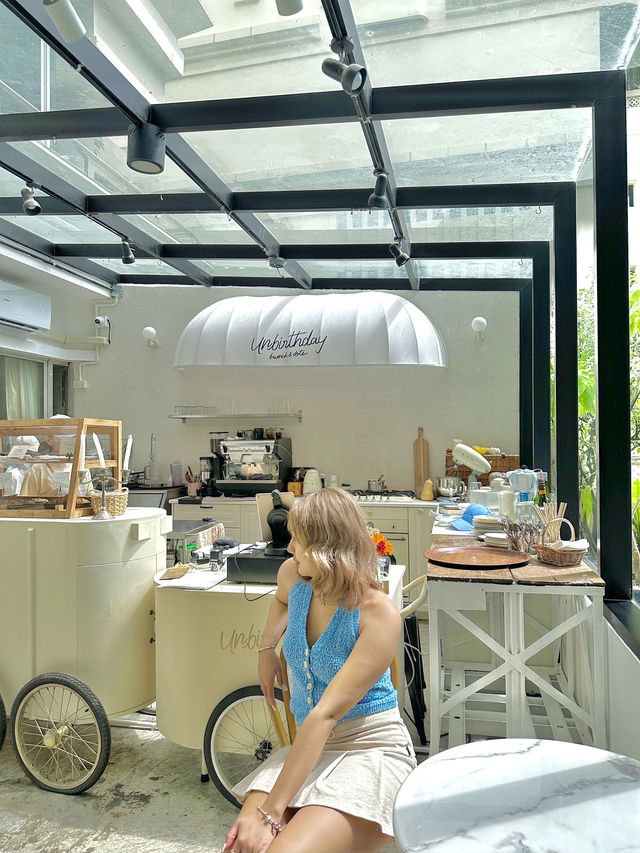 Unbirthday cafe