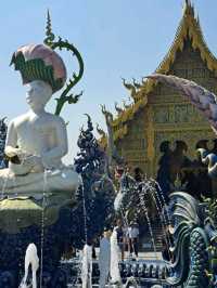 พาเที่ยววัดสีน้ำเงิน