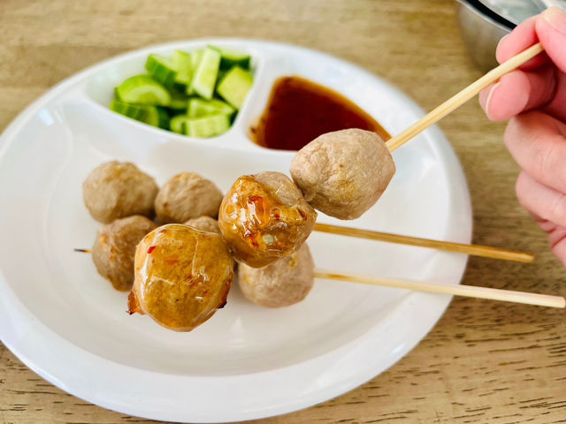 ก๋วยเตี๋ยวโตหนองมน เสิร์ฟอร่อยกว่า 45 ปี 