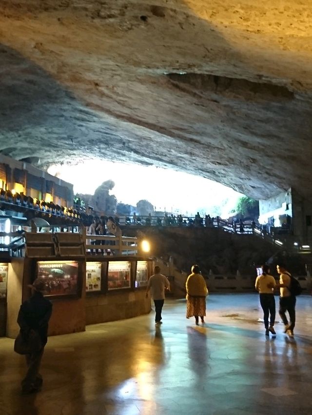 中國最大的喀斯特溶洞博物館：雲南九鄉溶洞