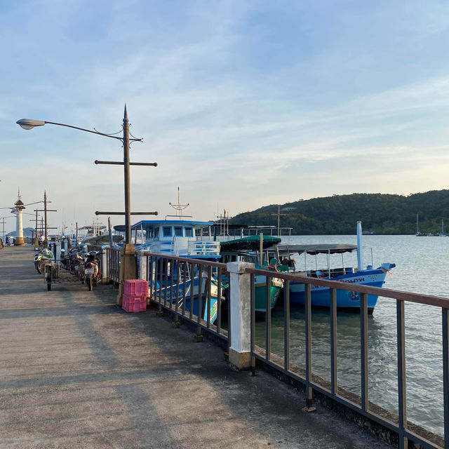 ท่าเทียบเรืออ่าวสลักเพชร เกาะช้าง จ.ตราด