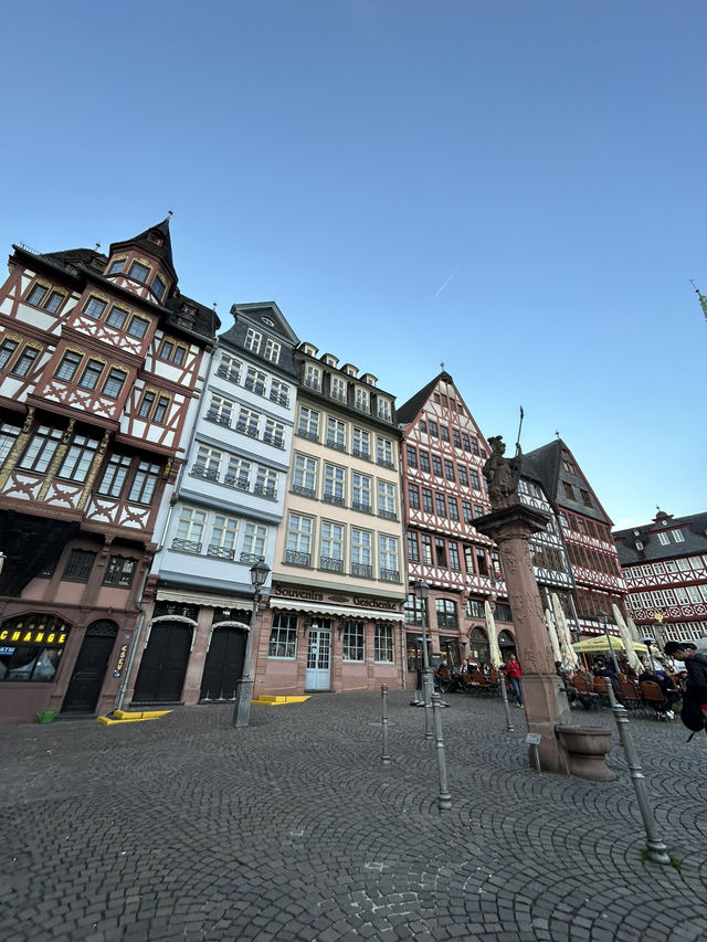 “The Ultimate Frankfurt Day Trip: Where History Meets Modernity