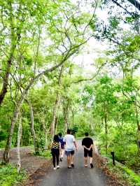 Visiting A Home To Over A Hundred Species Of Wildlife 🦍✨