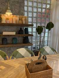 A Solo Date at Momaku Café: The Perfect Afternoon Escape