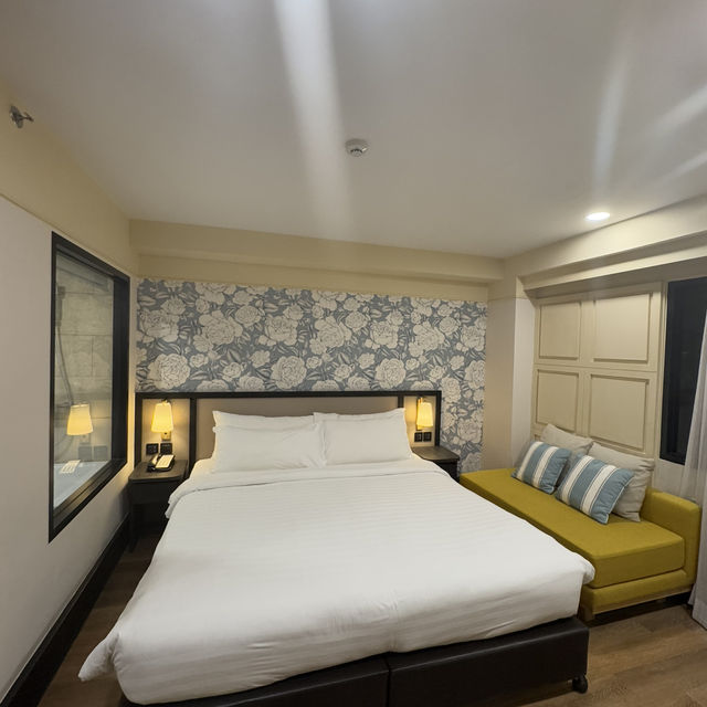 โรงแรมบางรัก  พักผ่อน Staycation  