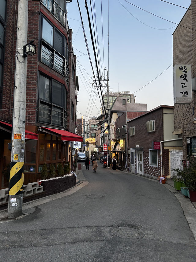 카페 첫만남 주변에서 느낄수 있는 여유로운 분위기🇰🇷