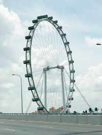 Scenic Drive Through Singapore’s Iconic Landmarks