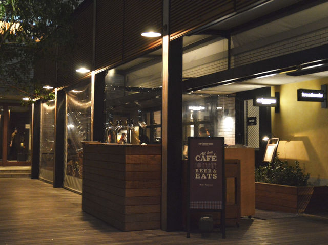 Chill Café in Aoyama – Crisscross🥞