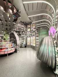 上海景點｜最大官方pop mart旗艦店✨