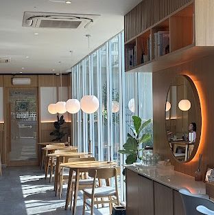  Curious Cafe
