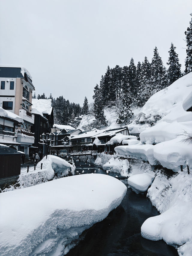 Day and night light at Ginzan onsen🇯🇵