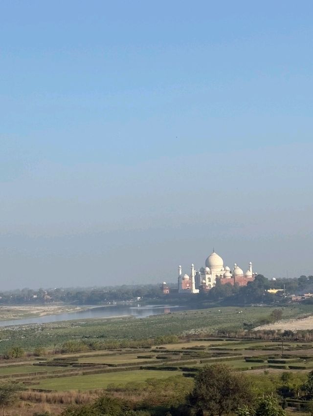 インドのタージ・マハルです！！