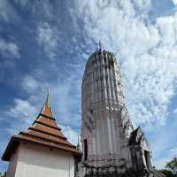 เดินตามรอยหนังกับ วัดพุทไธศวรรย์ อยุธยา