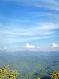 ผาหัวสิงห์: จุดชมวิวสุดอลังการดอยเสมอดาว! ⛰️