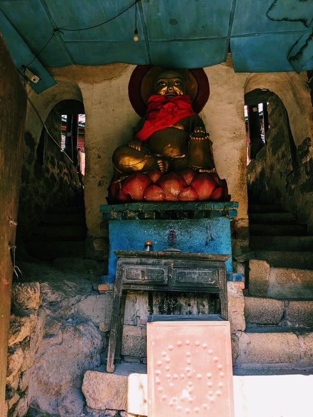 中國雲南大理著名景點：雞足山前簷崆峒山觀音閣禪寺，適合打卡拍照📸