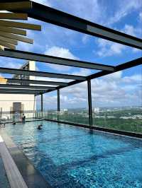“Stylish Stays & City Views: Superior Comfort at St. Giles Southkey JB”