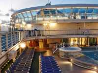 👑 Crown Princess Cruise: Royal Treatment with a Side of Sunshine! 🌞🚢 