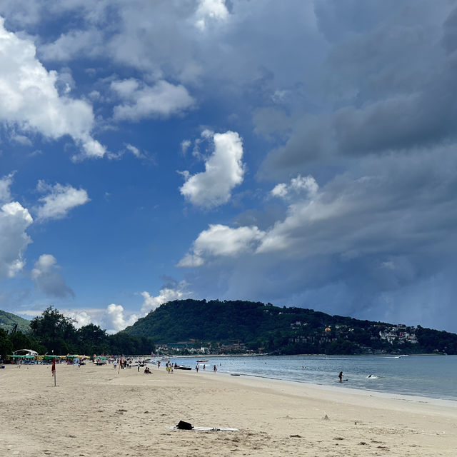 ✨ เดินรับลมชมวิว @หาดป่าตอง @ภูเก็ต 🏖️🫧
