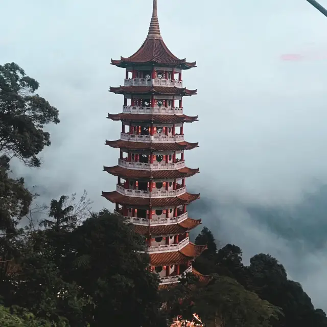 เก็นติ้งไฮแลนด์: จุดหมายปลายทางที่ให้บรรยากาศฤดูหนาวที่เย็นและมีหมอก
