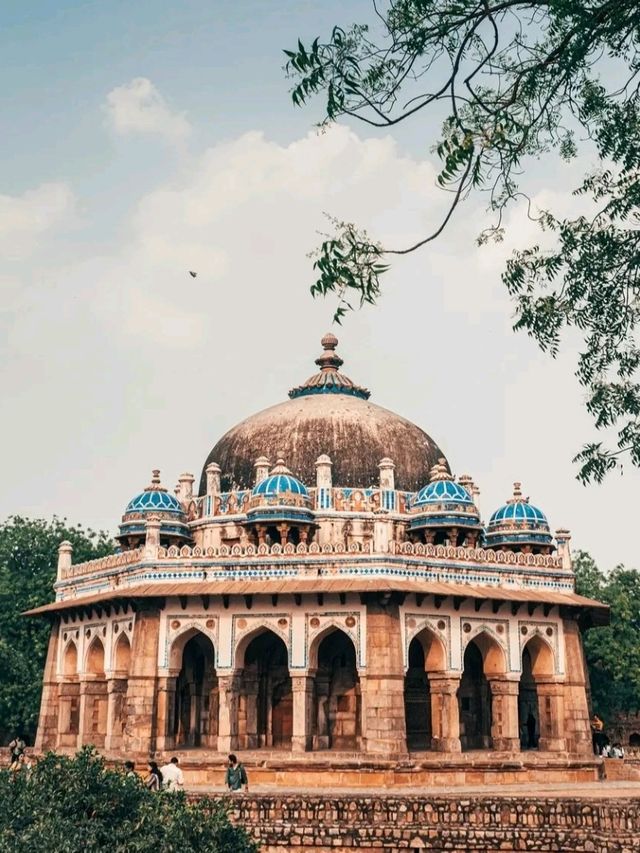 Rediscovering Legacy: A Walk Through Isa Khan’s Tomb