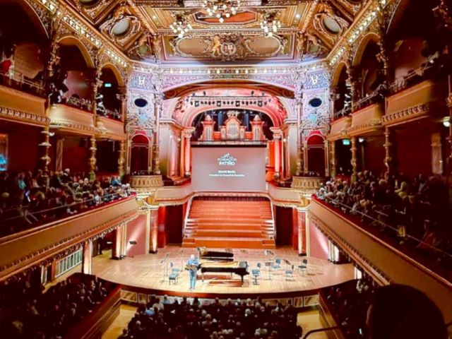 日內瓦 | 獻給英國維多利亞女王的華麗音樂廳---Victoria Hall