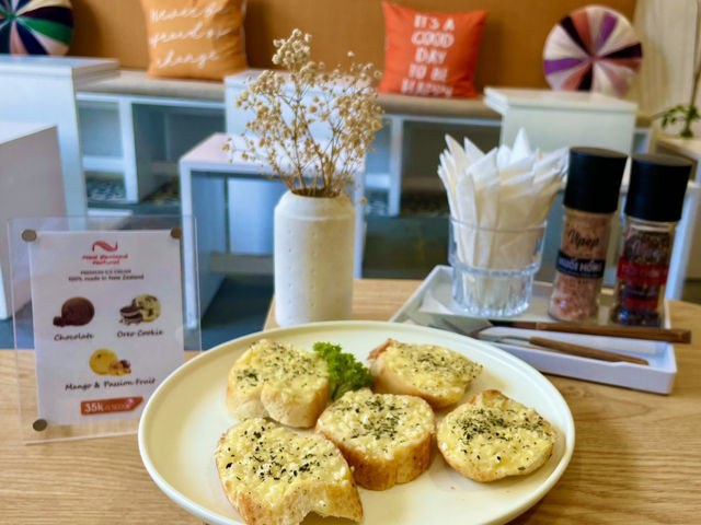🇻🇳 호이안 올드타운의 커피맛집💕