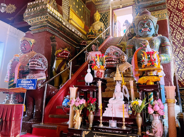 เจดีย์ยอดทองคำ วัดพระมหาธาตุวรมหาวิหาร