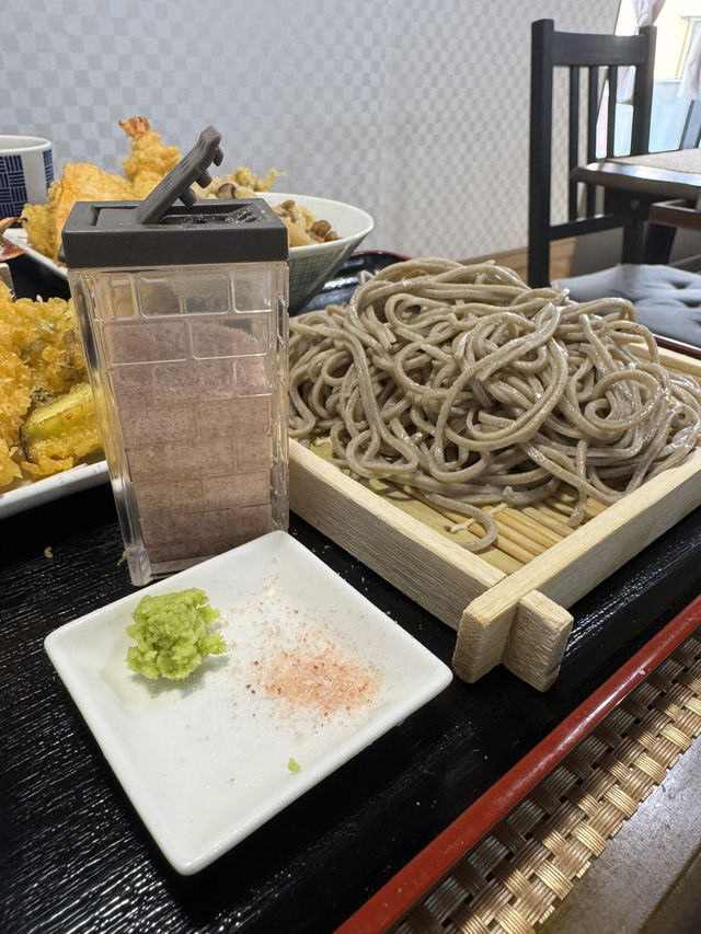【福岡グルメ】自家製粉の蕎麦で毎朝打たれる外一蕎麦が食べられるお店🥢