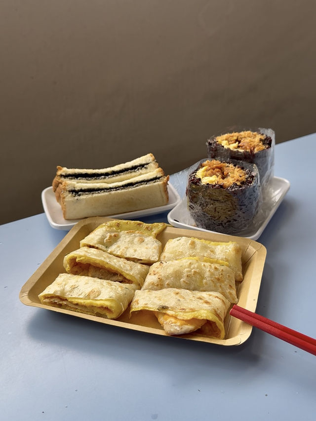 Our Morning Picks from Chinatown Complex