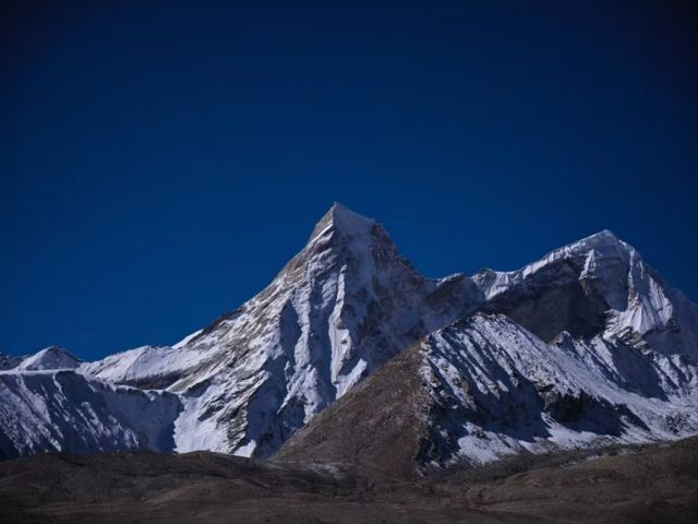 Snowbound Soul: Discovering Mount Gongga’s Winter Magic