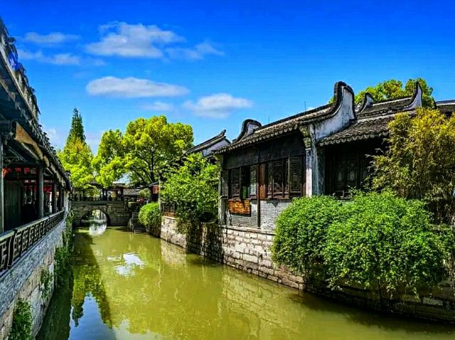 #ReflectionsOfFengjing – A Moment in Fengjing Ancient Town