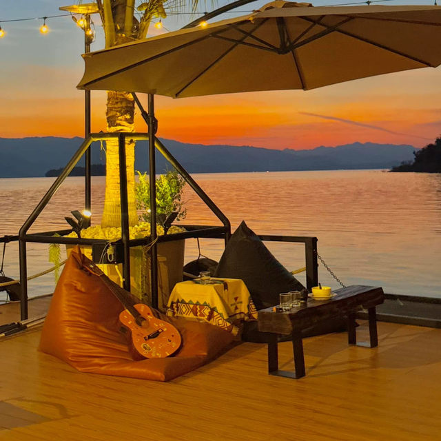 ที่พักแพกาญสุดชิล ที่ Vibesโคตรดี 🧡🌅🌴