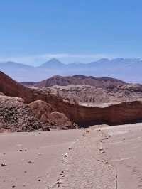 Valle de la Luna – Chile’s Otherworldly Desert Wonderland